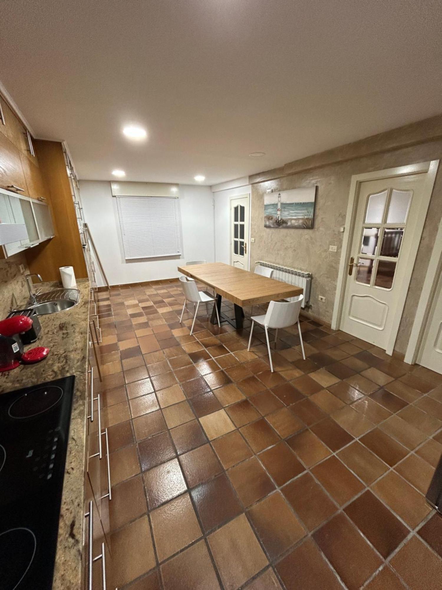 Casa de Férias Casa Robleda, Piscina Privada Cubierta Y Jacuzzi *